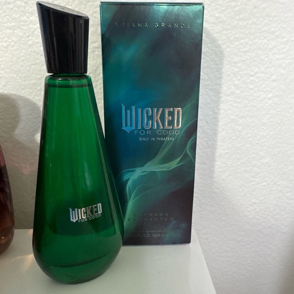 Ariana Grande wicked for good perfume 3.4 ounce